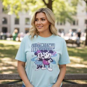 Disney T-Shirt Womens XL Blue Mickey & Minnie Mouse Holographic Portrait